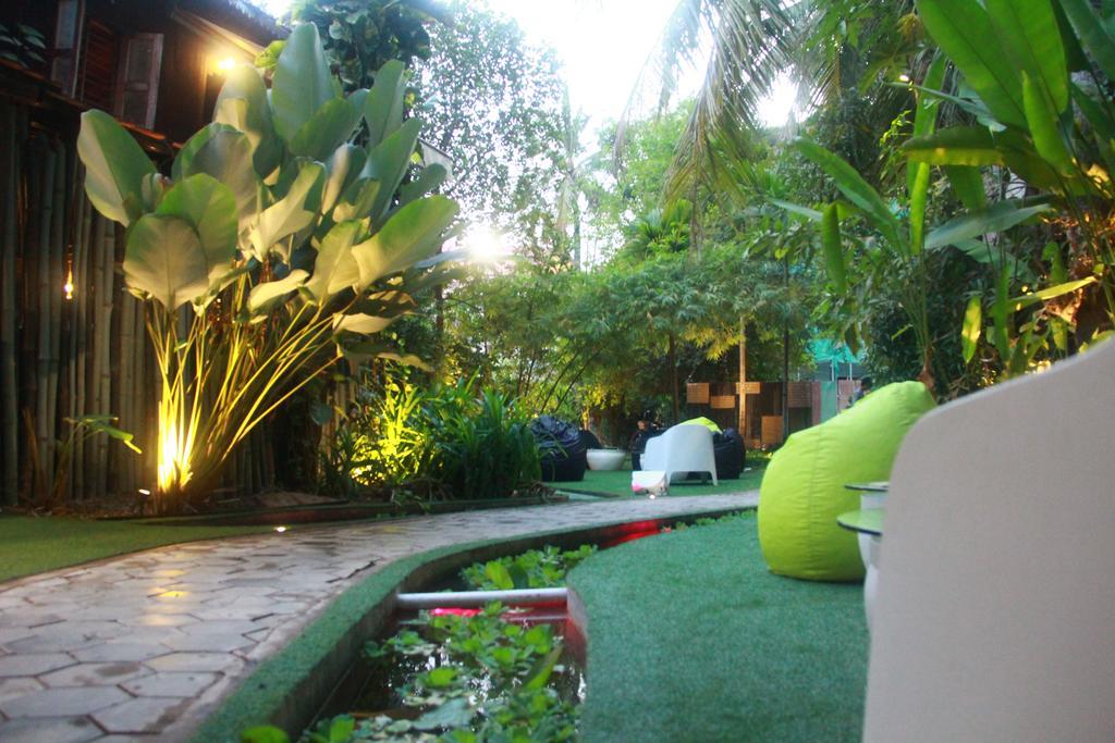 Ashia Hotel & Lounge Siem Reap Ngoại thất bức ảnh