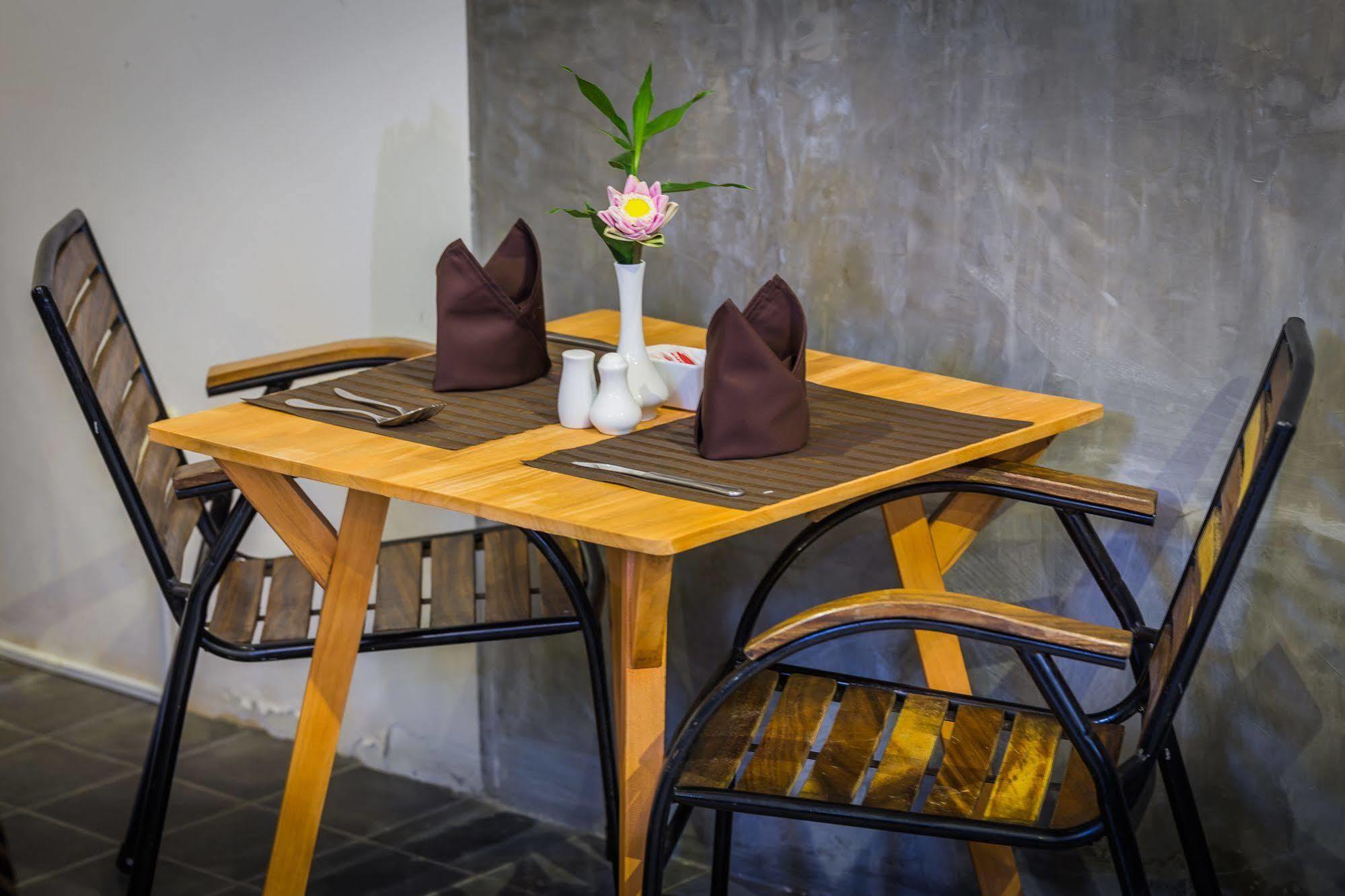 Ashia Hotel & Lounge Siem Reap Ngoại thất bức ảnh